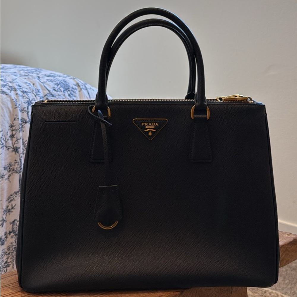 Prada Saffiano Leather Large Galleria Double Zip Bag